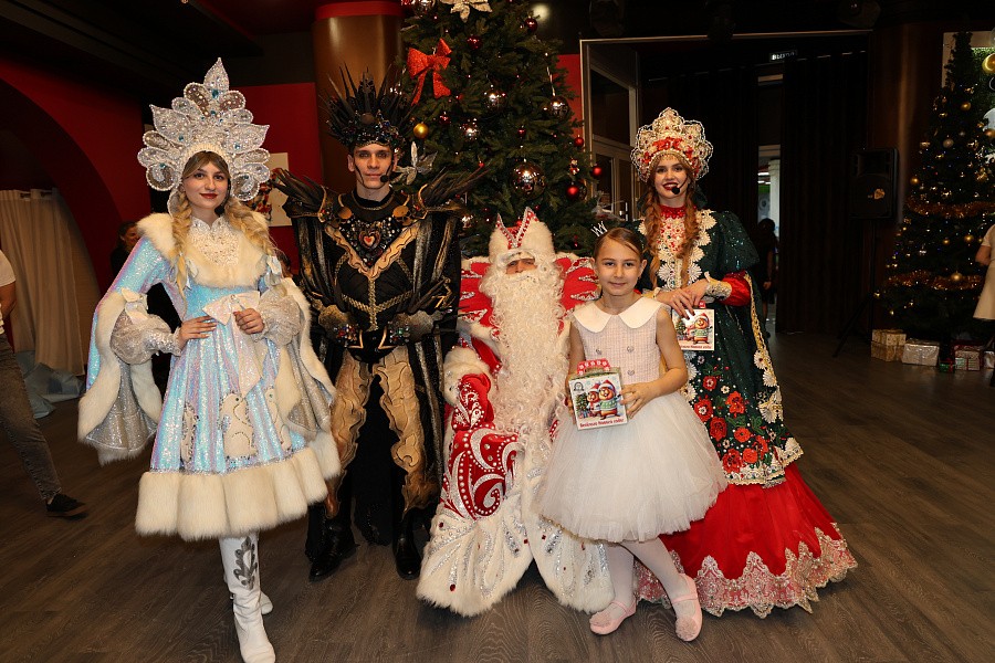 21 декабря 2025 г. Новогодняя сказка для детей сотрудников