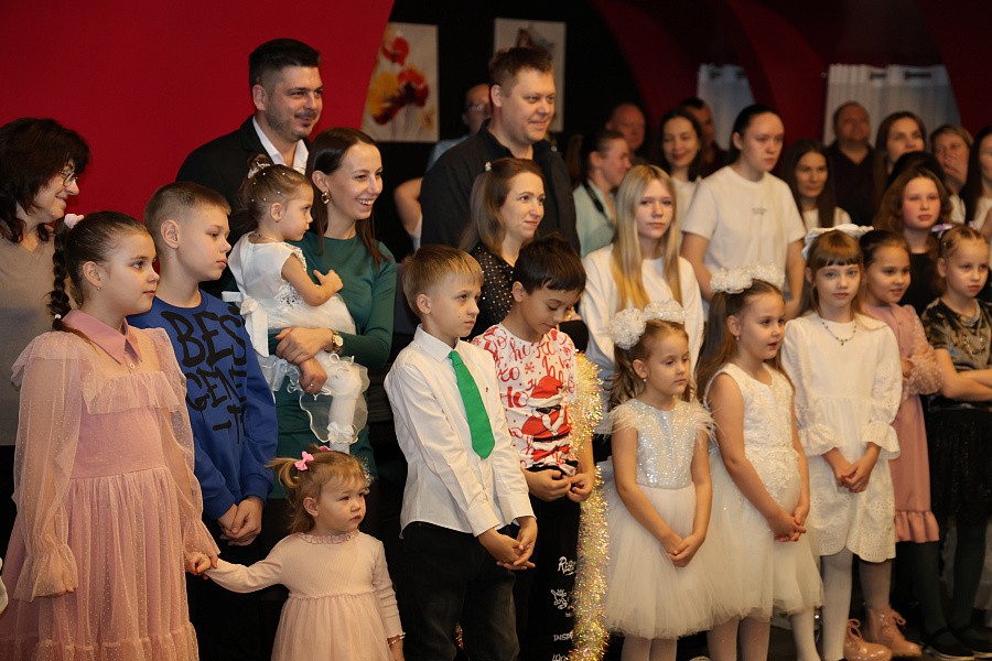 21 декабря 2025 г. Новогодняя сказка для детей сотрудников