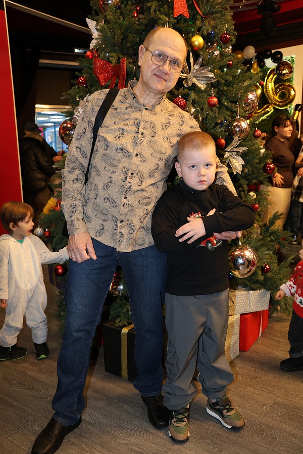 21 декабря 2025 г. Новогодняя сказка для детей сотрудников