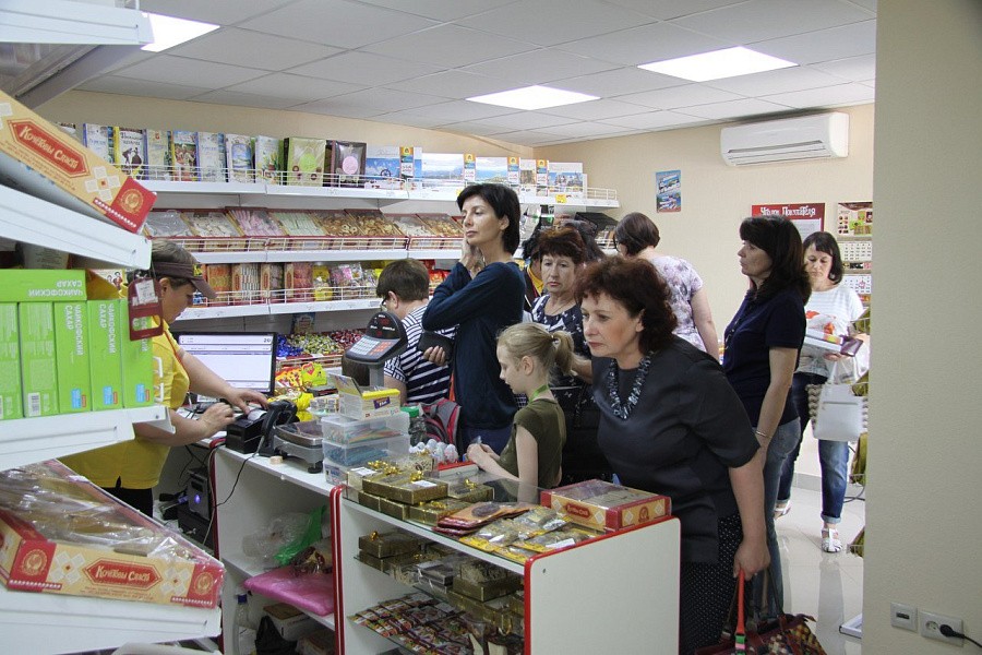 Краснодаре состоялось торжественное открытие фирменного магазина "Кочетовы Сласти"