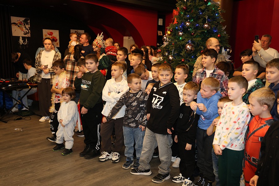 21 декабря 2025 г. Новогодняя сказка для детей сотрудников