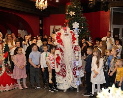 21 декабря 2025 г. Новогодняя сказка для детей сотрудников