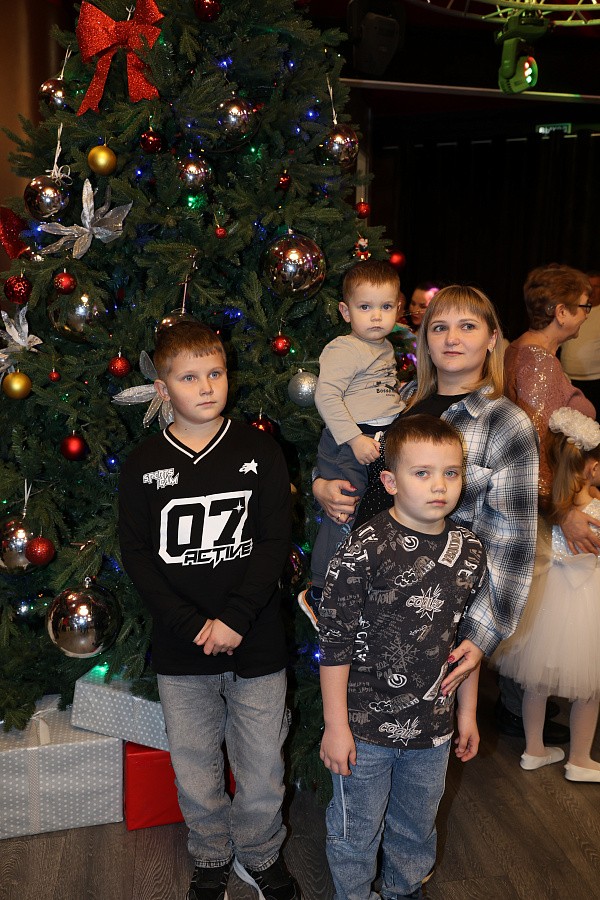 21 декабря 2025 г. Новогодняя сказка для детей сотрудников