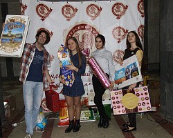 Кондитерский комбинат «Кубань» поздравил студентов КубГАУ с Международным женским днем