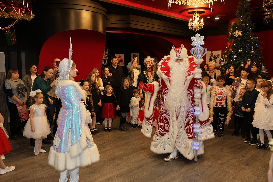 21 декабря 2025 г. Новогодняя сказка для детей сотрудников