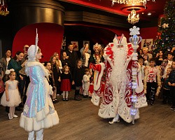 21 декабря 2025 г. Новогодняя сказка для детей сотрудников