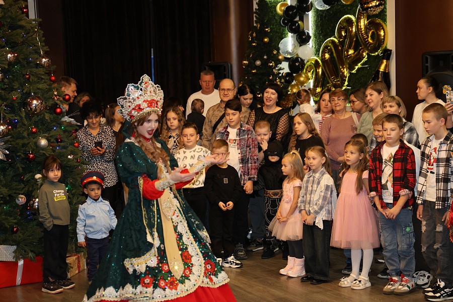 21 декабря 2025 г. Новогодняя сказка для детей сотрудников